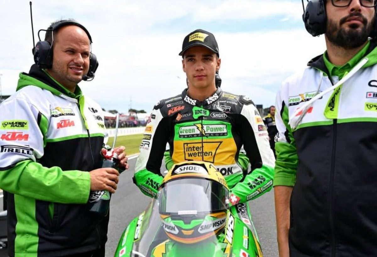 Életmentő beavatkozást kapott a Moto3-as tragédiában érintett versenyző