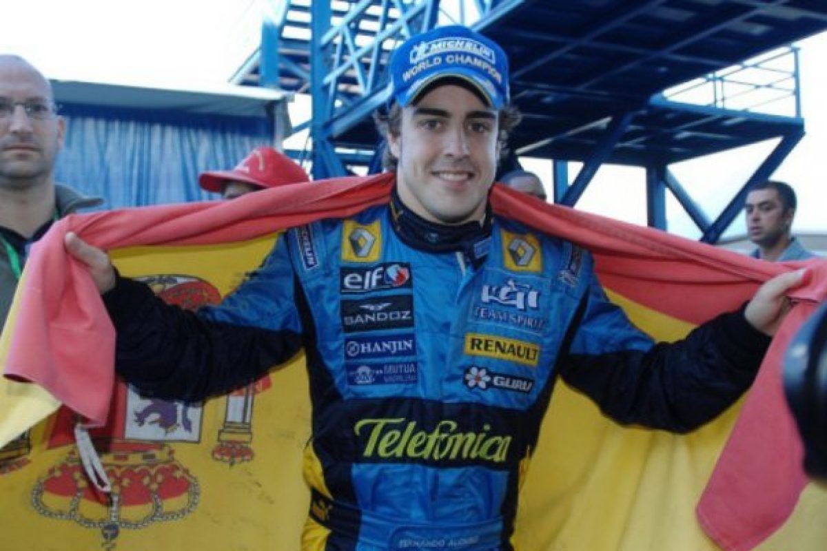 A pillanat megragadása: Alonso fényes jövőjének ígérete a Forma-1-ben