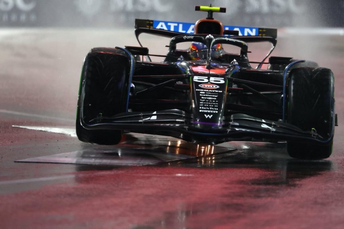 Az Alpine megbüntetése mellett Sainz felmentést kapott