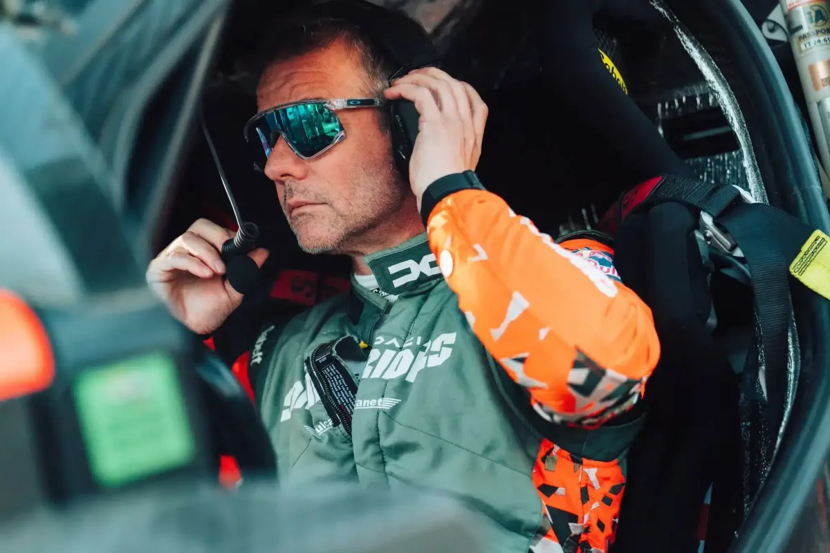 Sébastien Loeb pompás szezonzárást produkál a francia futamon