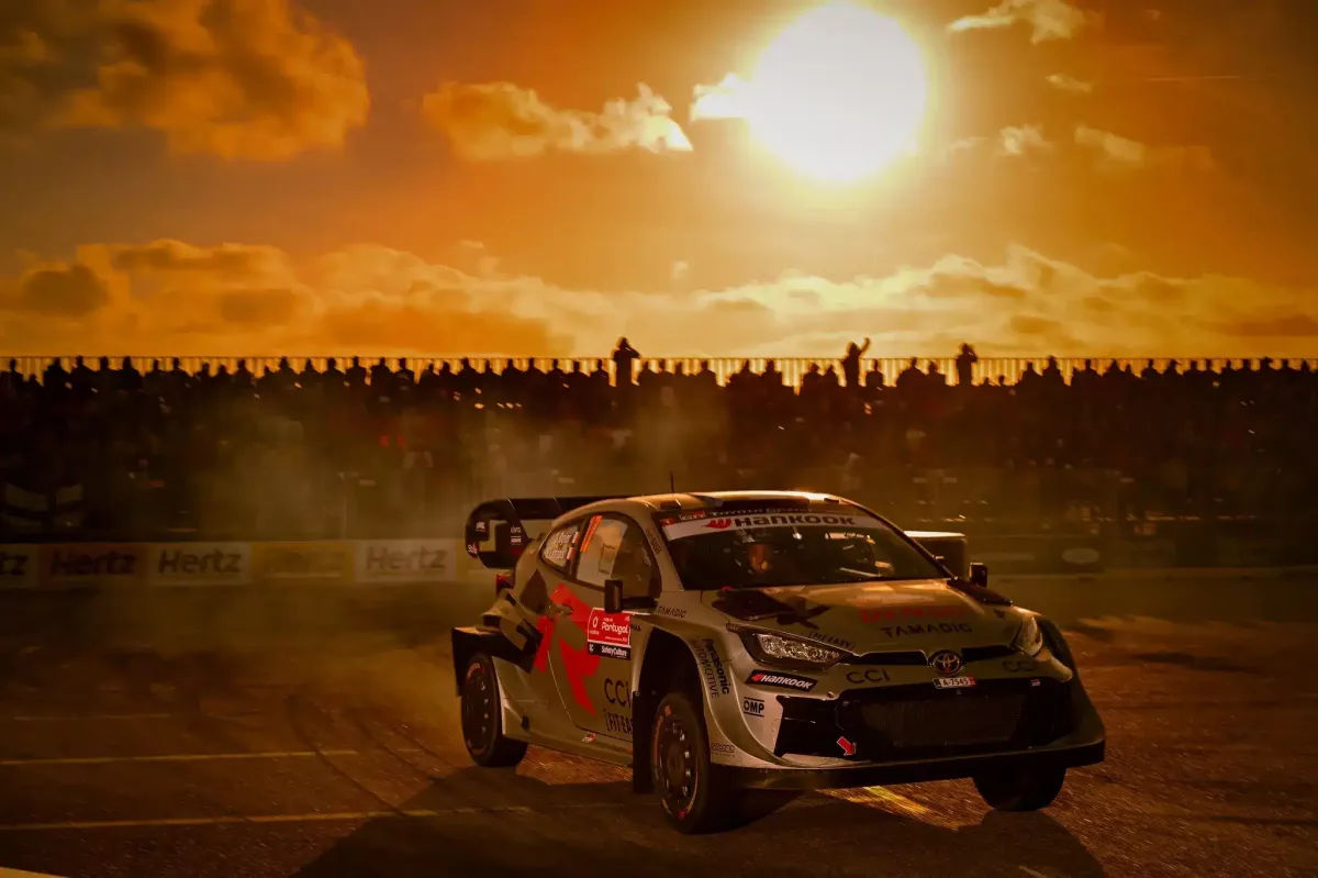 Az „Ogier átáll a mentális túlerőre Evans ellen” című cikknek nagyszerű lenne.