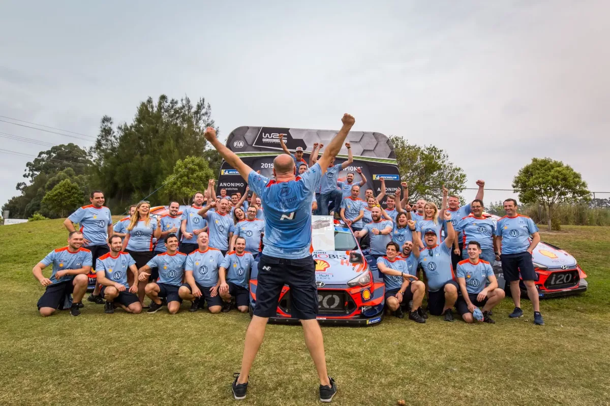 Hat éve ünnepelte első vb-címét a Hyundai a hatalmas katasztrófa árnyékában