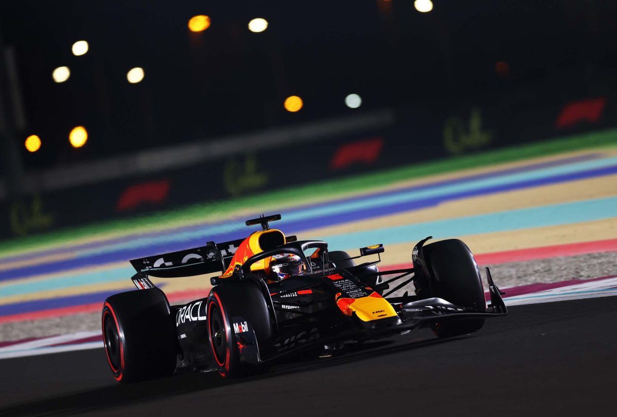 Russell szerint merész taktikával nehezítheti meg a McLarenek dolgát Verstappen