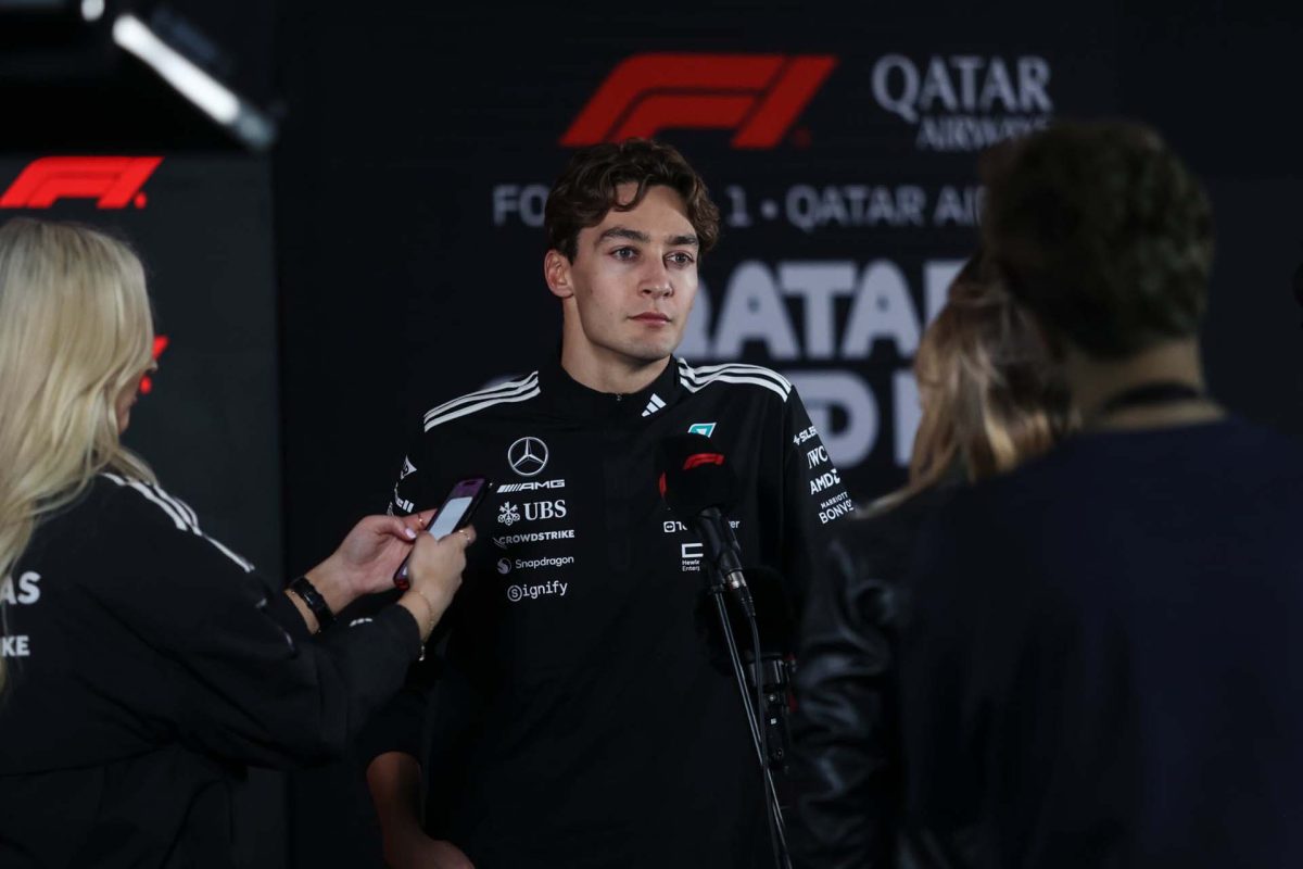 Russell szerint brutálisak a jelenlegi F1-es autók, a Mercedes a főtervezőt sem engedte beülni a szimulátorba