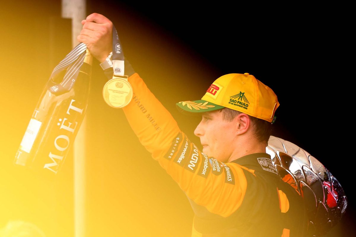 A Bajnoki Címért Küzdő Norris és a Várakozások