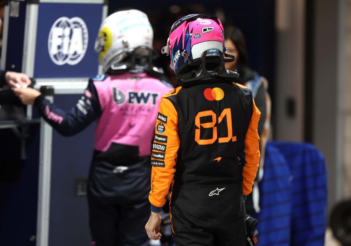 A pontok elvesztek, az esélyek maradtak: Piastri veszélyben a bajnoki címvédő ellen