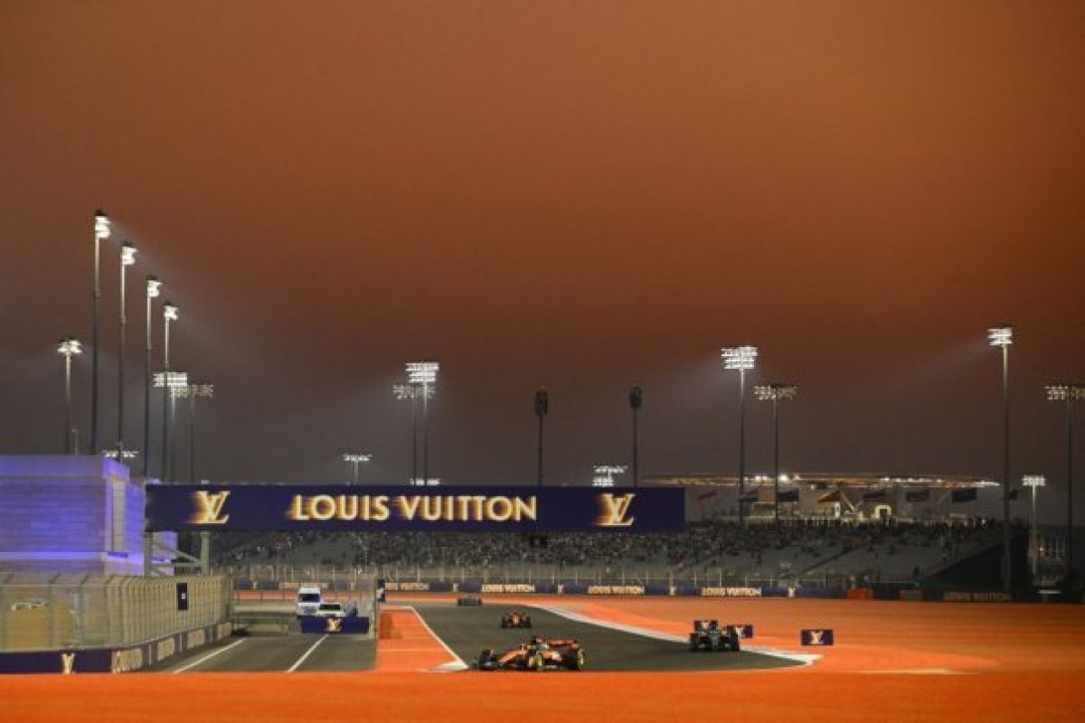 Ünnepi pillanatok: Az F1-es Katari Nagydíj izgalmas időmérője