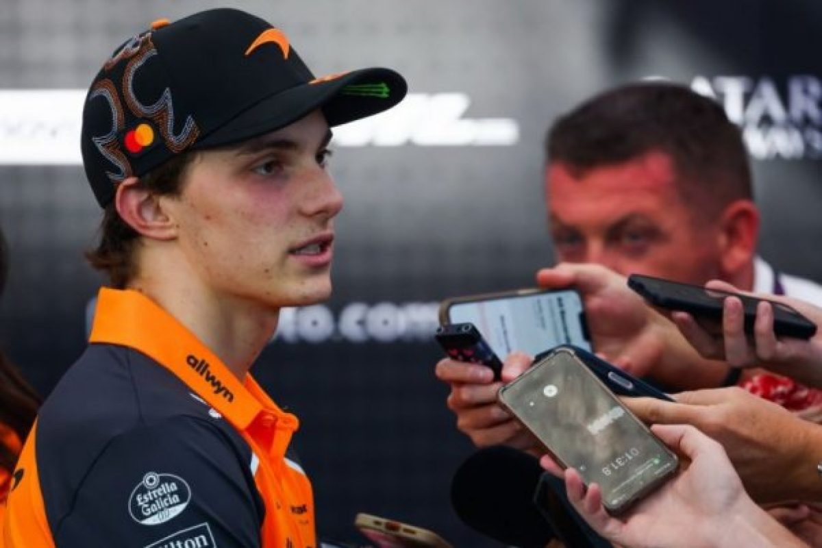 Piastri hibázott a bajnoki hajrában – Hill véleménye