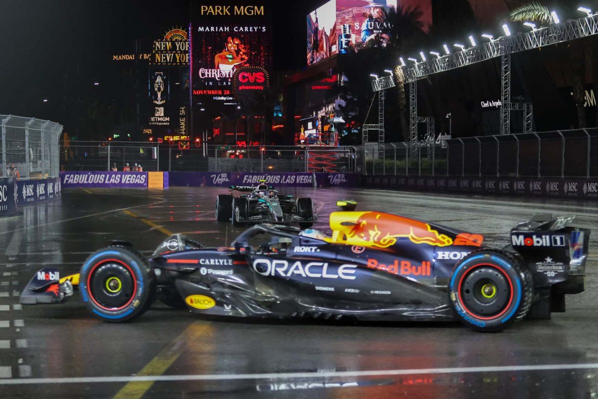 Tsunoda rajtol a mezőny végéről Las Vegasban: A Red Bull hibázott a stratégiával