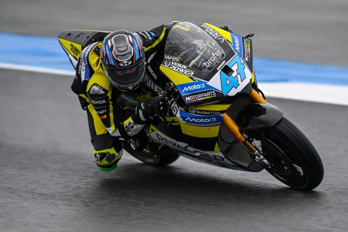 Varga Tiboron kifogtak a nehéz körülmények az utolsó MotoE-időmérőn Portimãóban