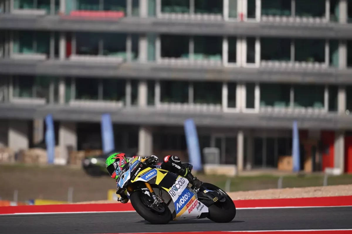 Az utolsó pontokat gyűjtő Varga Tibor búcsúzott a MotoE-től, Zaccone pedig történelmet írt a világbajnoki címével