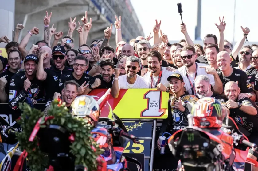 MotoGP-s hír: Razgatlıoğlu és Moreira kiválasztották rajtszámukat a következő szezonra