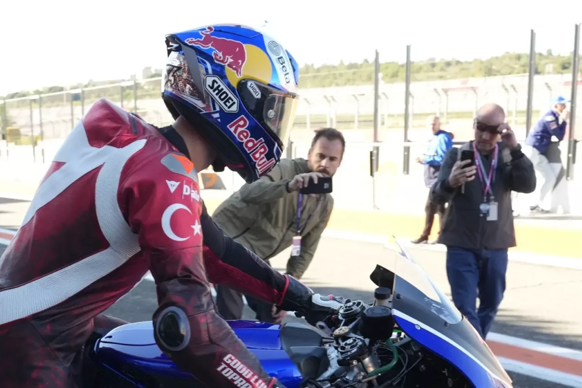 Razgatlıoğlu és Moreira tündöklése a MotoGP-ben – Képek és videók az indulásról