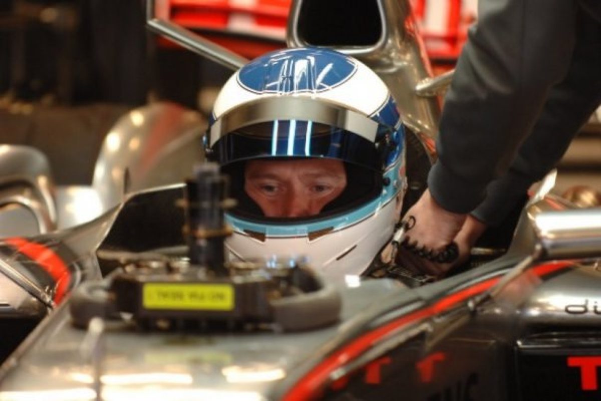 Hakkinen visszatérésének pillanata: Az öt év után újra F1-es autó kormánya mögött