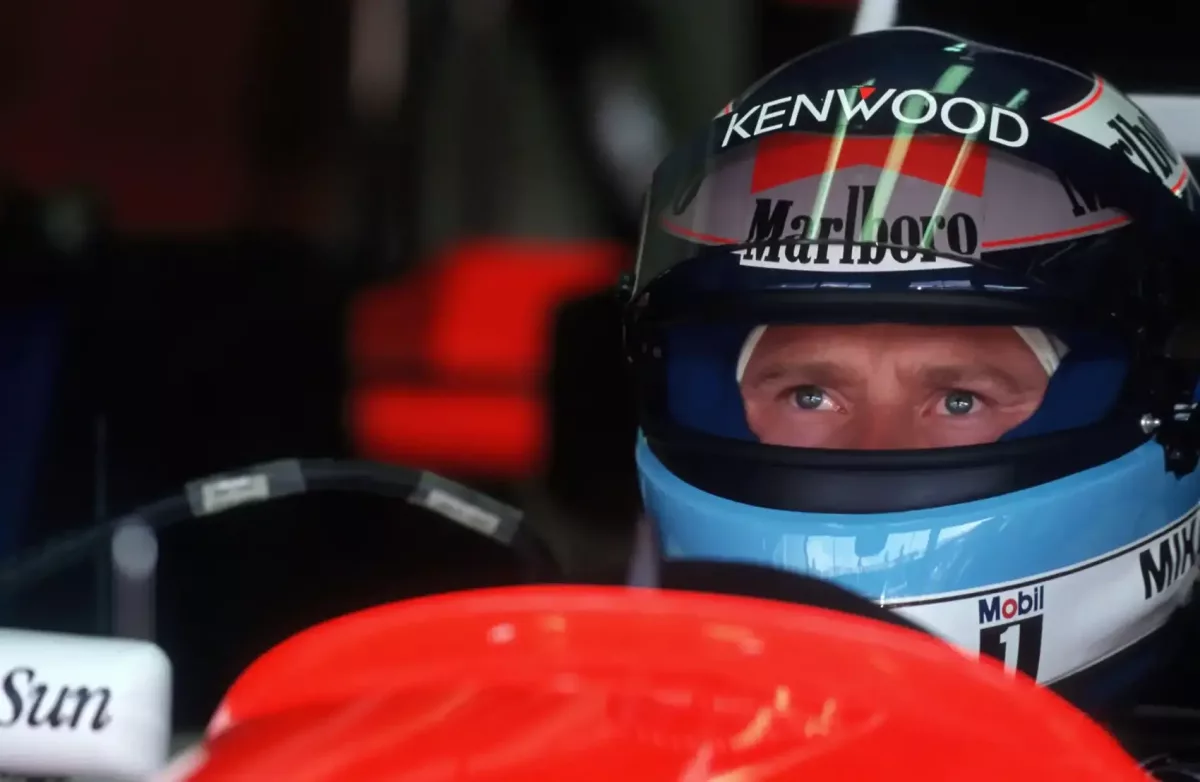 A lehetőségek és véletlenek összjátéka: Schumacher és Häkkinen párharcának fordulópontja