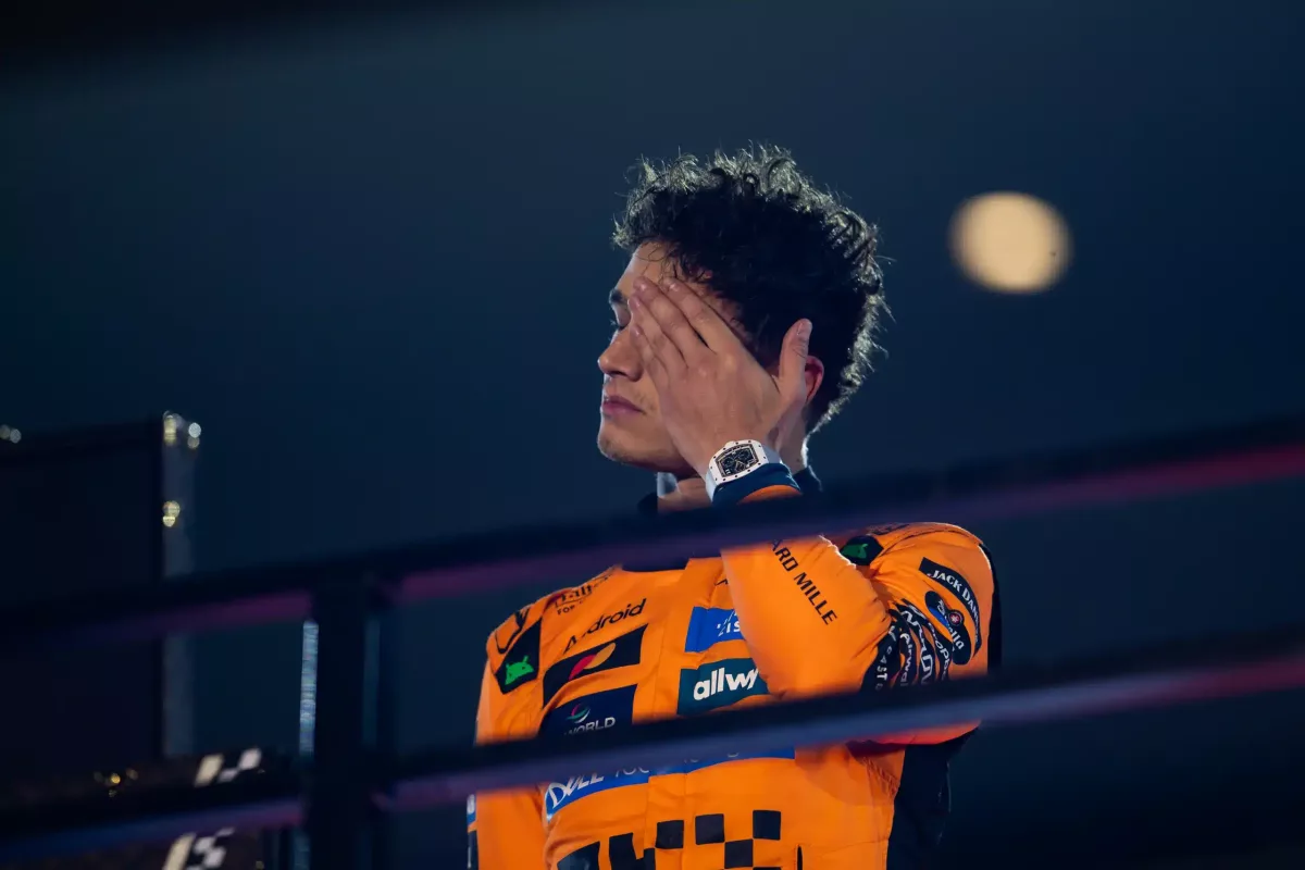 McLaren kizárva: Az F1 bajnokság izgalmai fokozódnak Verstappen számára