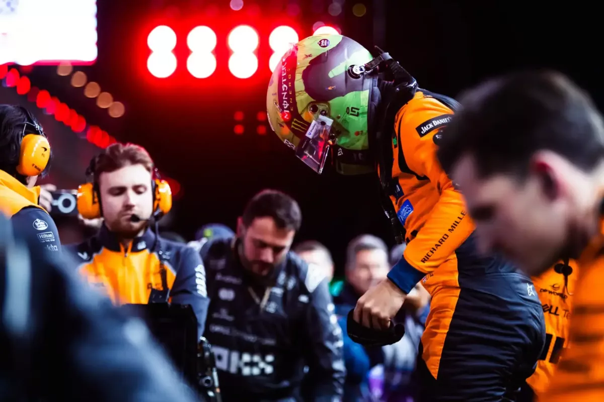 Az F1 világbajnoka Norris gyorsan váltott, de McLarentől rossz hírek érkeztek