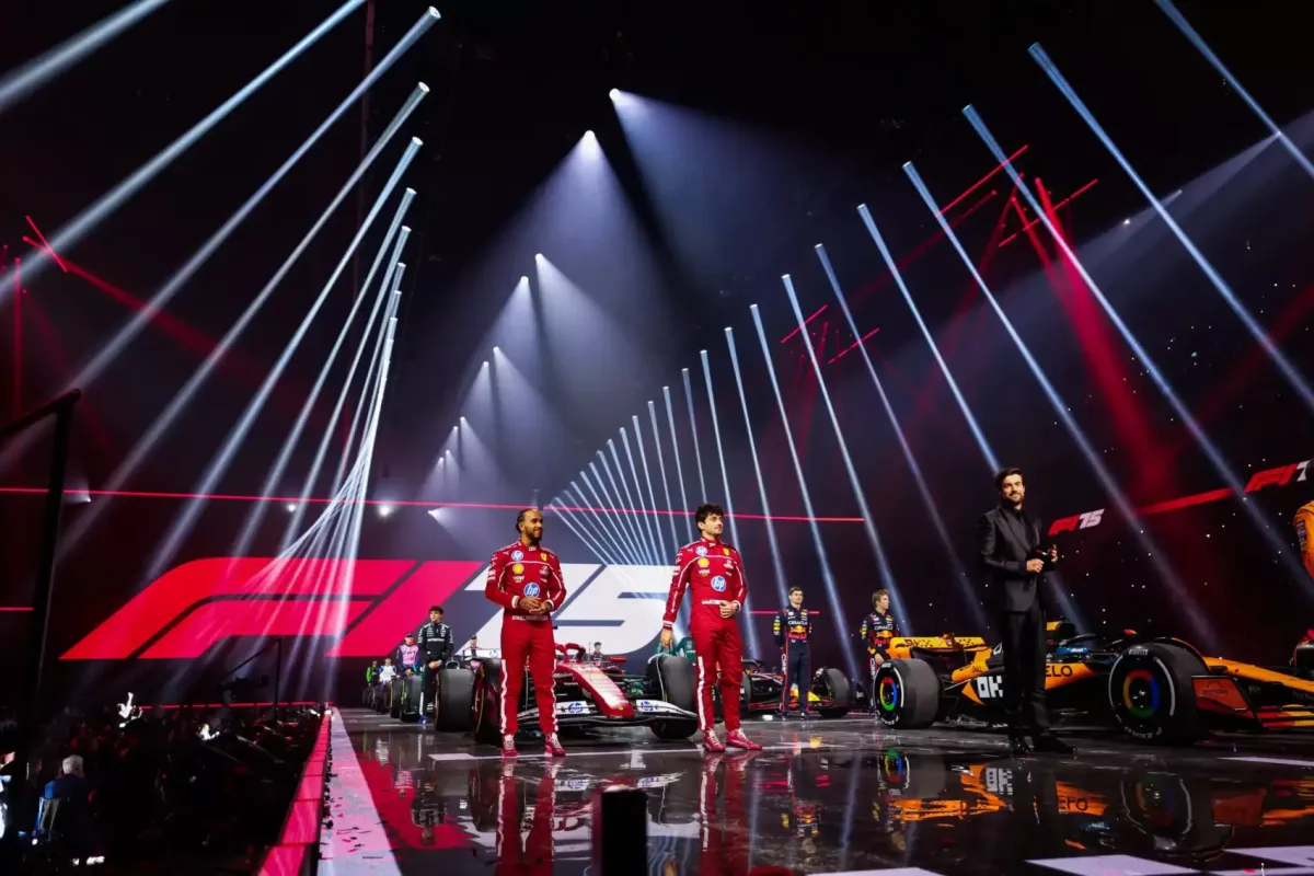 A F1-es show műsorvezetője a cenzúra árnyékában