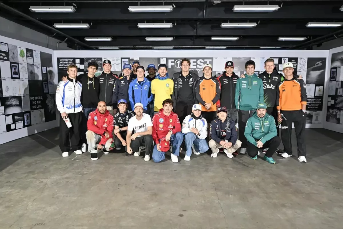 Az újra F1-es versenyre látogató Vettel kötelező feladatot osztott ki mindenkinek