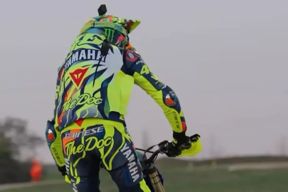 Véres párbaj az aszfalton: Rossi győzött, Talmácsi ellenfele kórházban