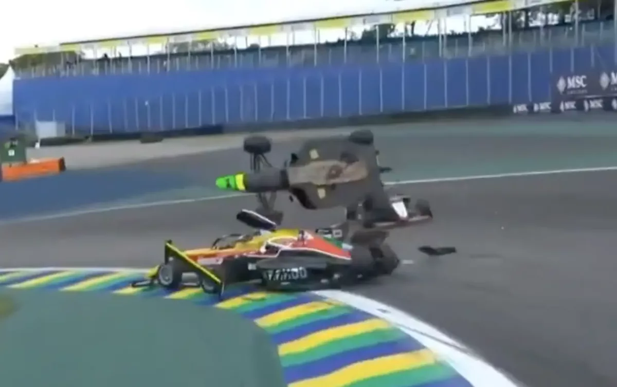 Brazíliai F1-es hétvégén történt ijesztő balesetek: Egy pilótát kórházba vittek (videófelvétellel)