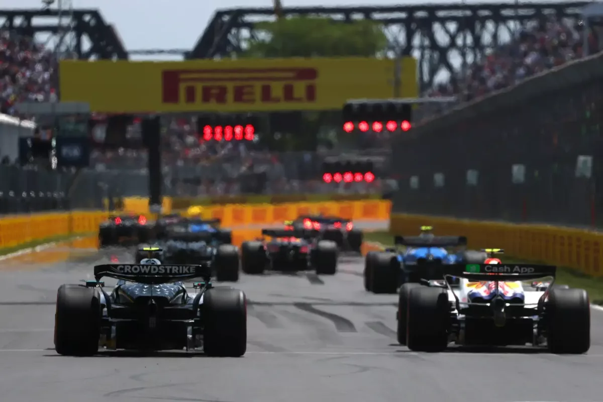 A Forma-1 új irányt vesz: 2026-tól mesterséges izgalommal?