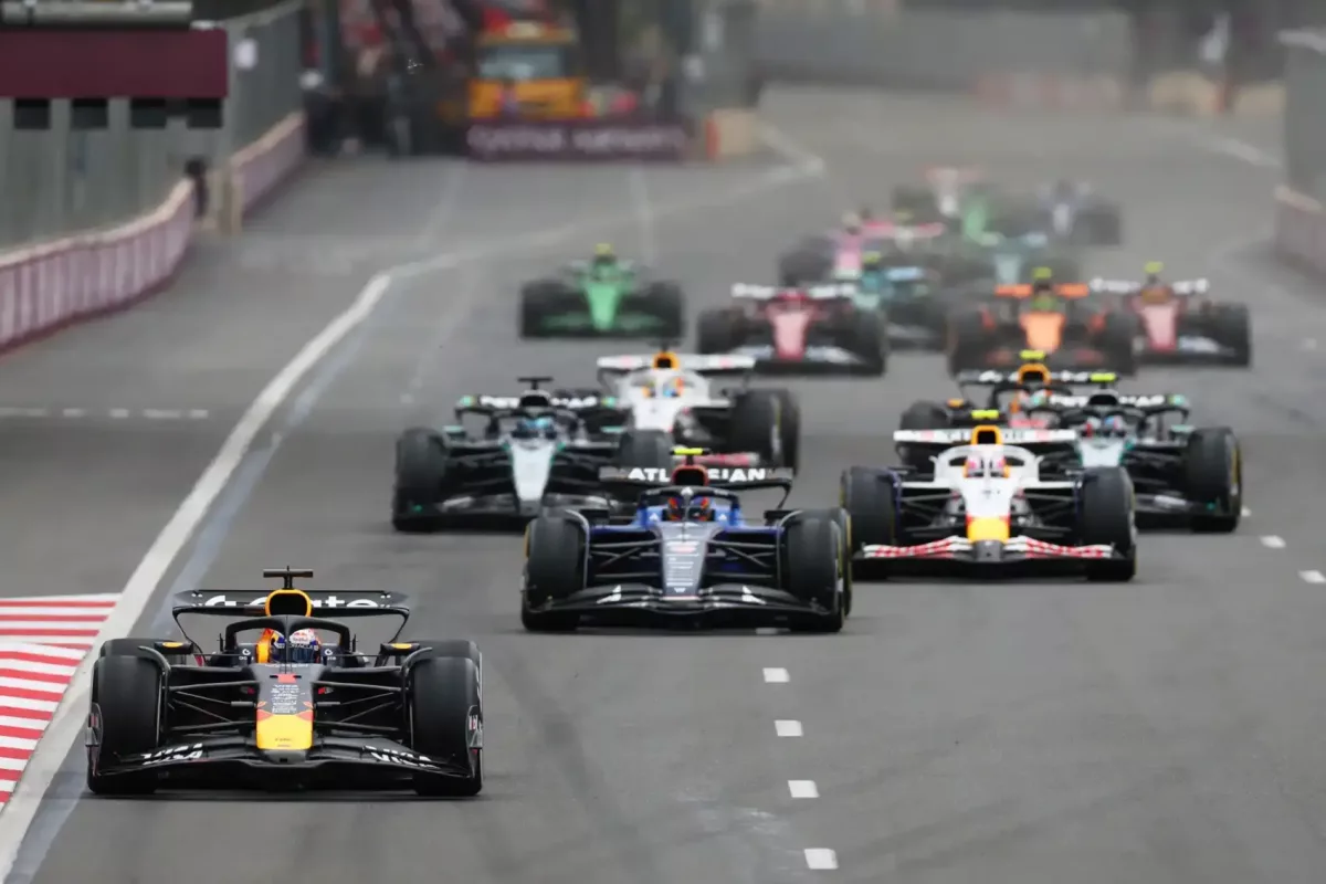 A McLaren csapatfőnöke szerint a mezőny több mint harmada világbajnoki esélyesként áll rajthoz