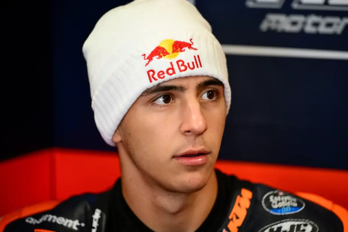 Világbajnok balesete: Megdöbbentő részletek a Moto3-as balesetről és az újraélesztésről