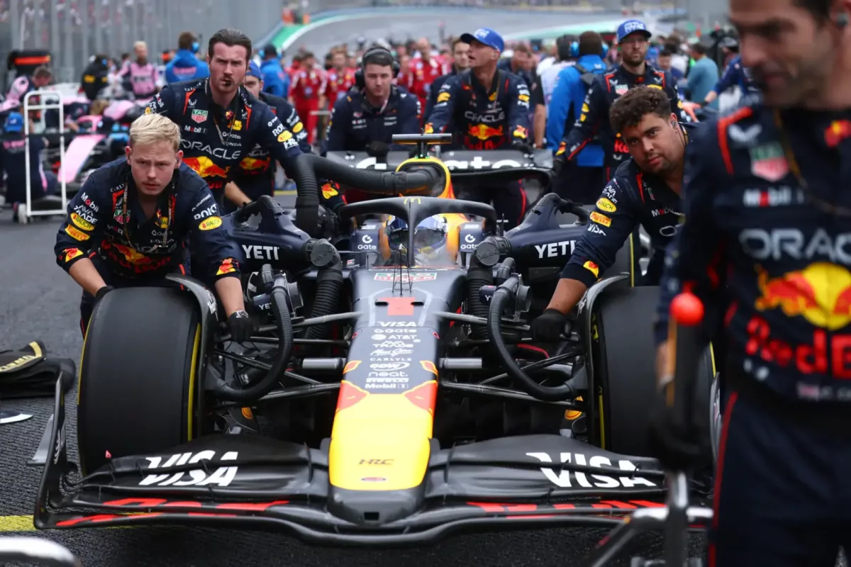 Az F1-ben az újabb szabálymódosítás Verstappen hatására