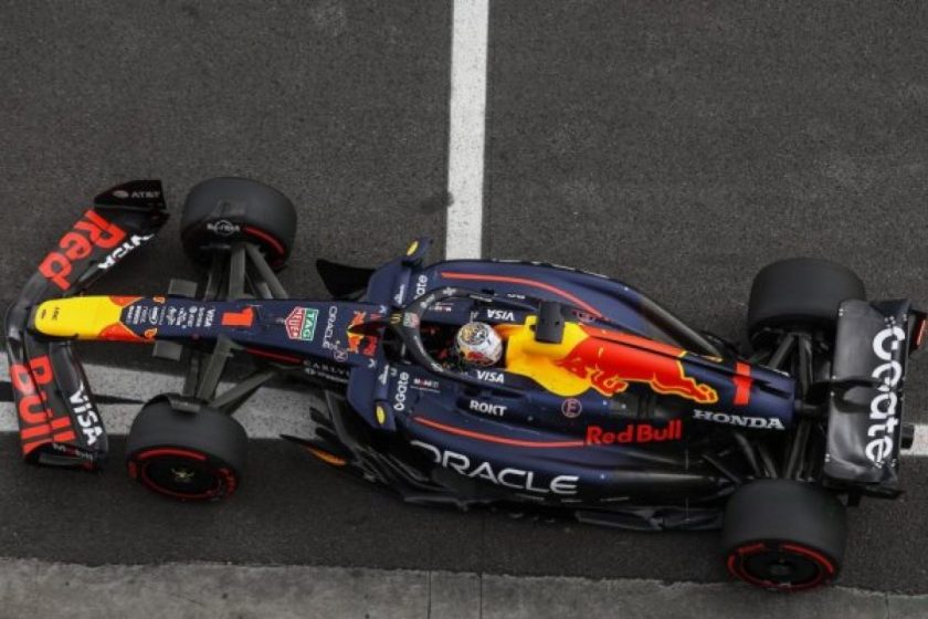 Verstappen a bokszutcából rajtol Brazíliában