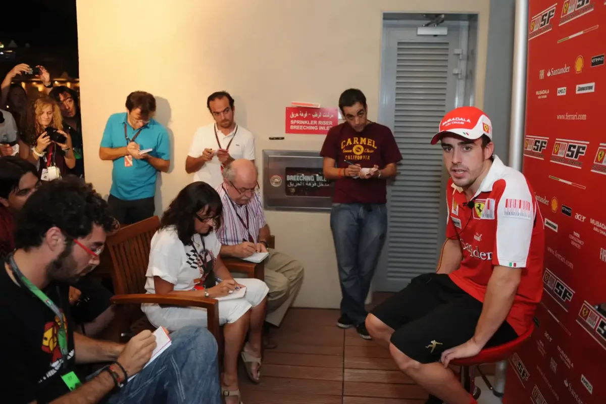 A Ferrari és Alonso első közös drámája: Összehasonlítva a hibáikat