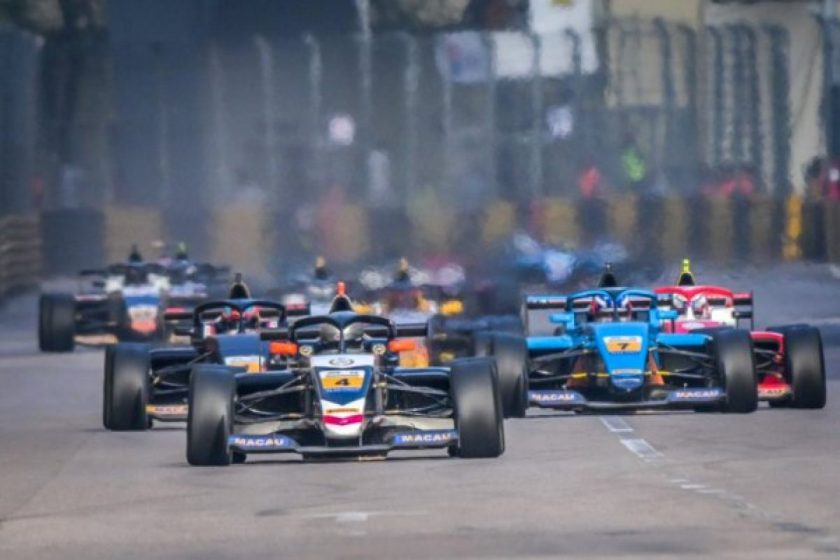 Agyatlan sebesség: MotoGP és Makaó versenynapok a hétvégén