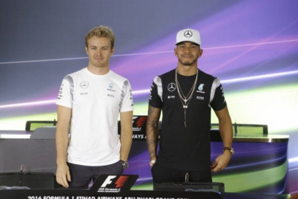 A cím: „Hamilton tisztázta a feszültséget Rosberggel az F1-Archívban