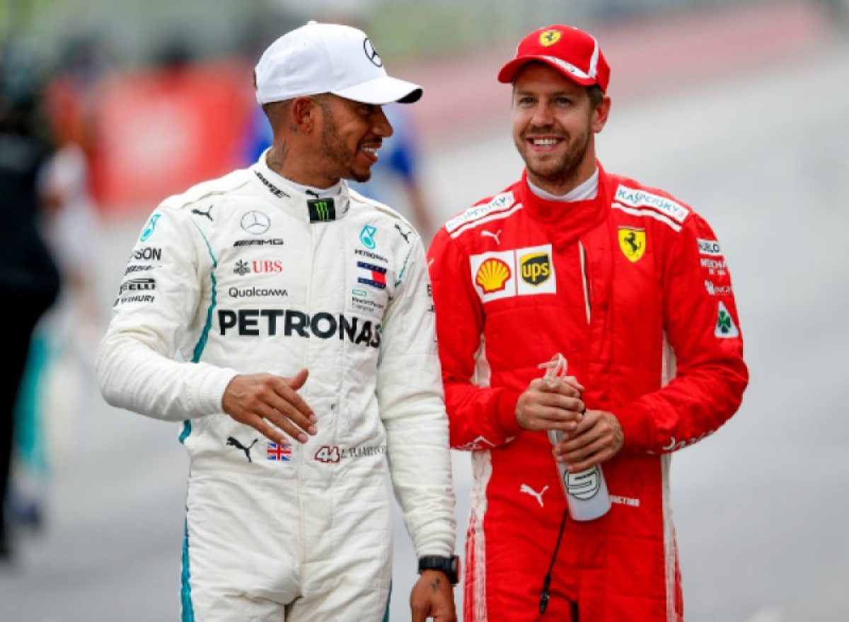 Azpiláósi tanács a pályán: Vettel bölcsessége Hamiltonnak