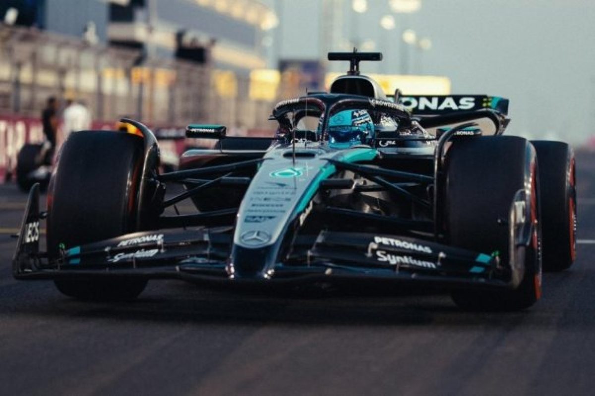 Russell megkergetné Verstappenéket a futamon