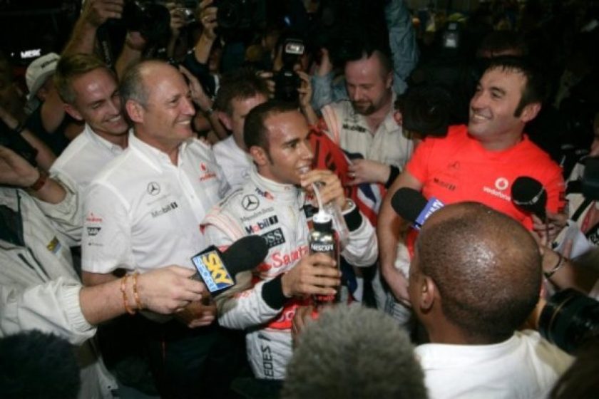 Az F1 történetében: Hamilton világbajnokként indítja a napot