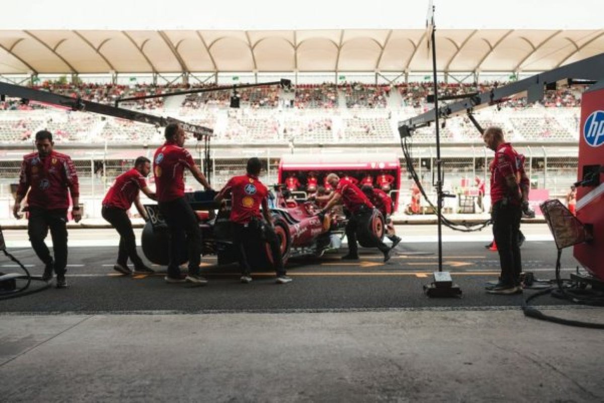 A Ferrari-vezér tapasztalata: Más helyeken könnyebb a munka