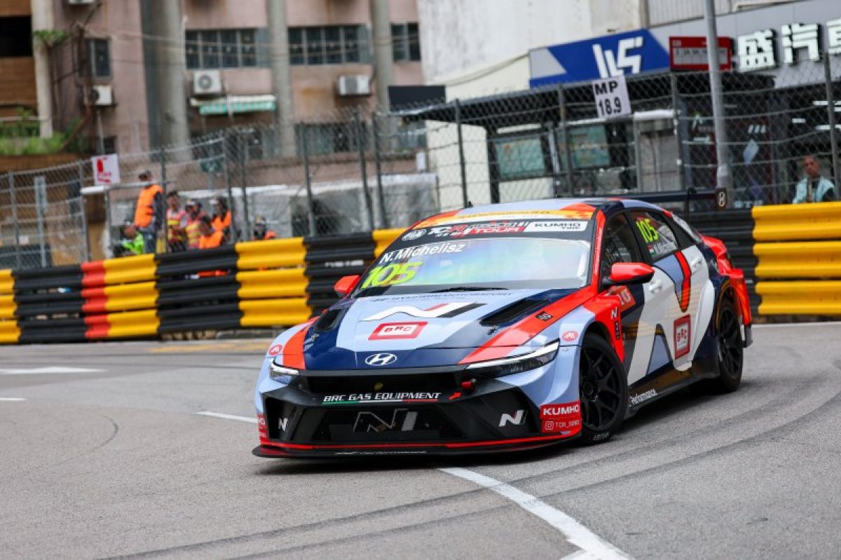 Ehrlacher megnyerte a bajnokságot, Michelisz a 8. helyen végzett