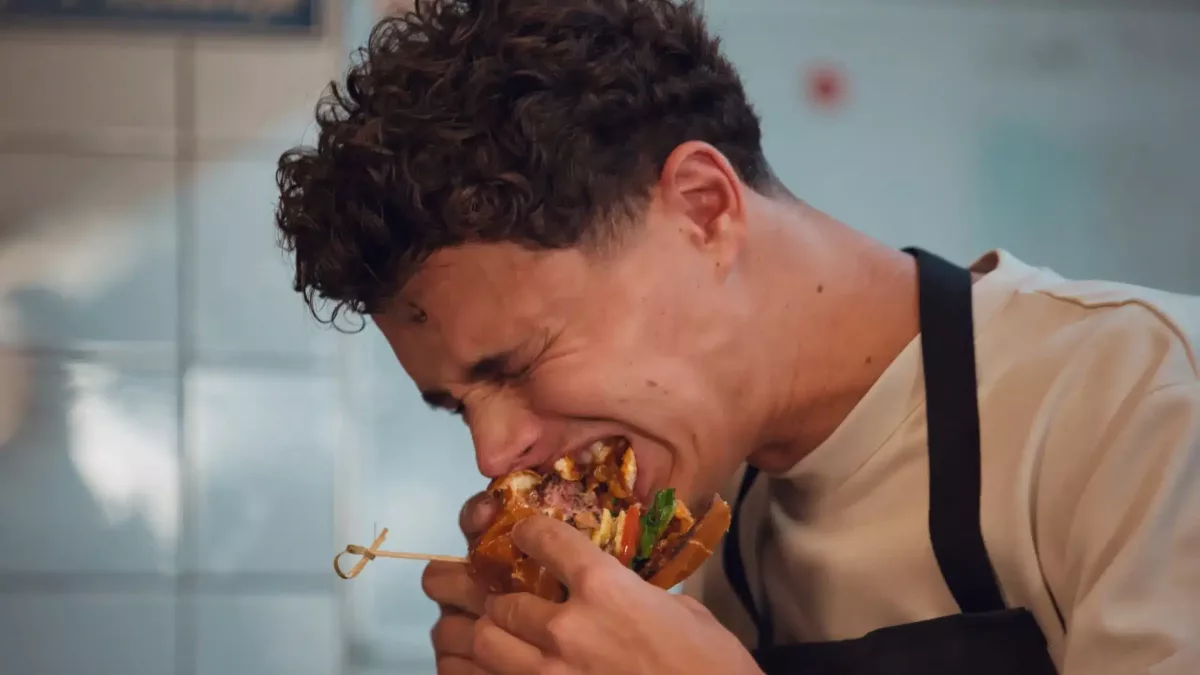 A csirke és a hamburger – Norris eldönti a győztest!