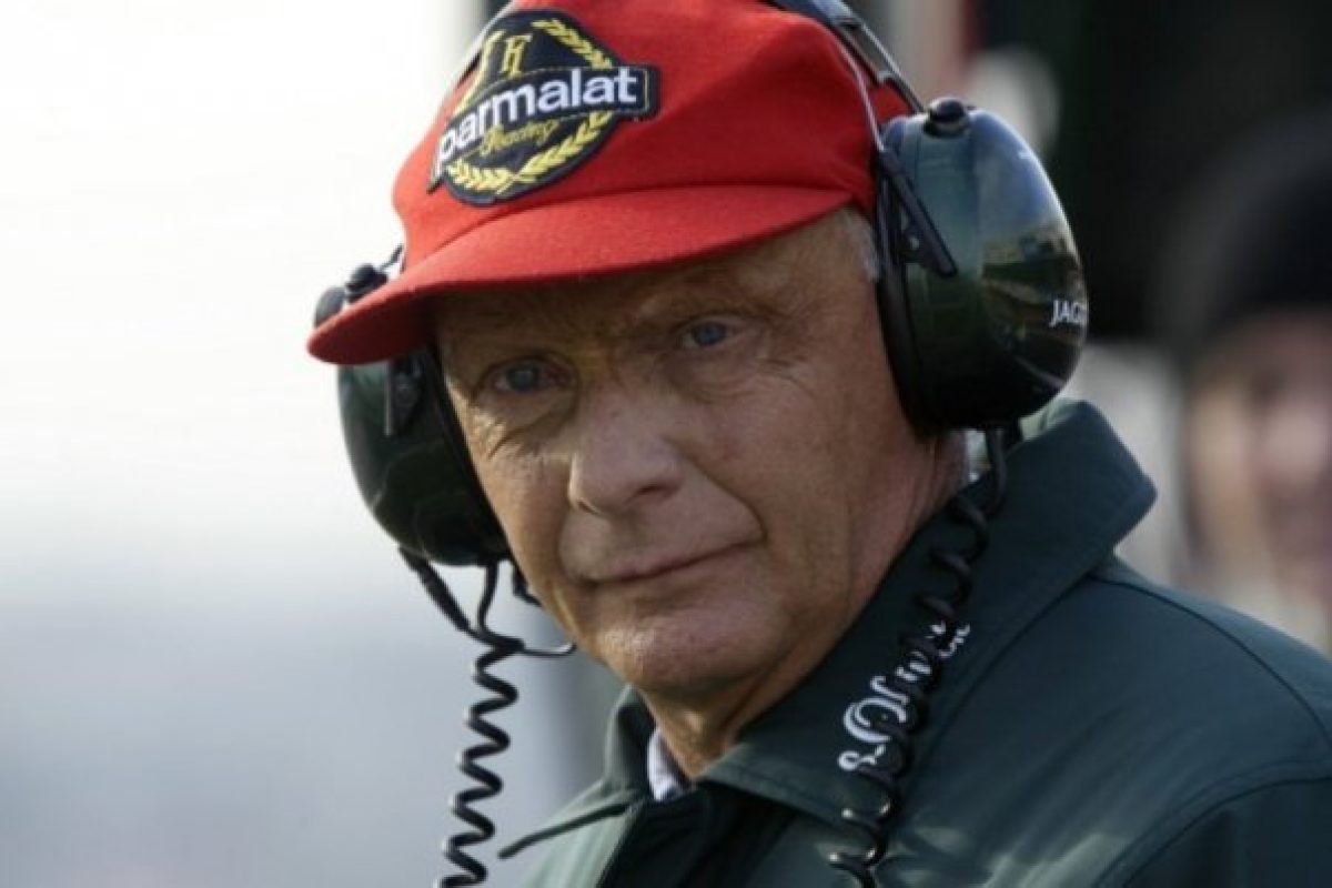 Botrány az F1 világában: Laudát menesztik, Ecclestone-t megverik