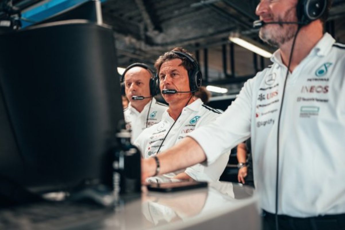 Verstappen elveszti a vb-címet, a McLaren pedig a helyzet magaslatán van – Wolff nyilatkozata