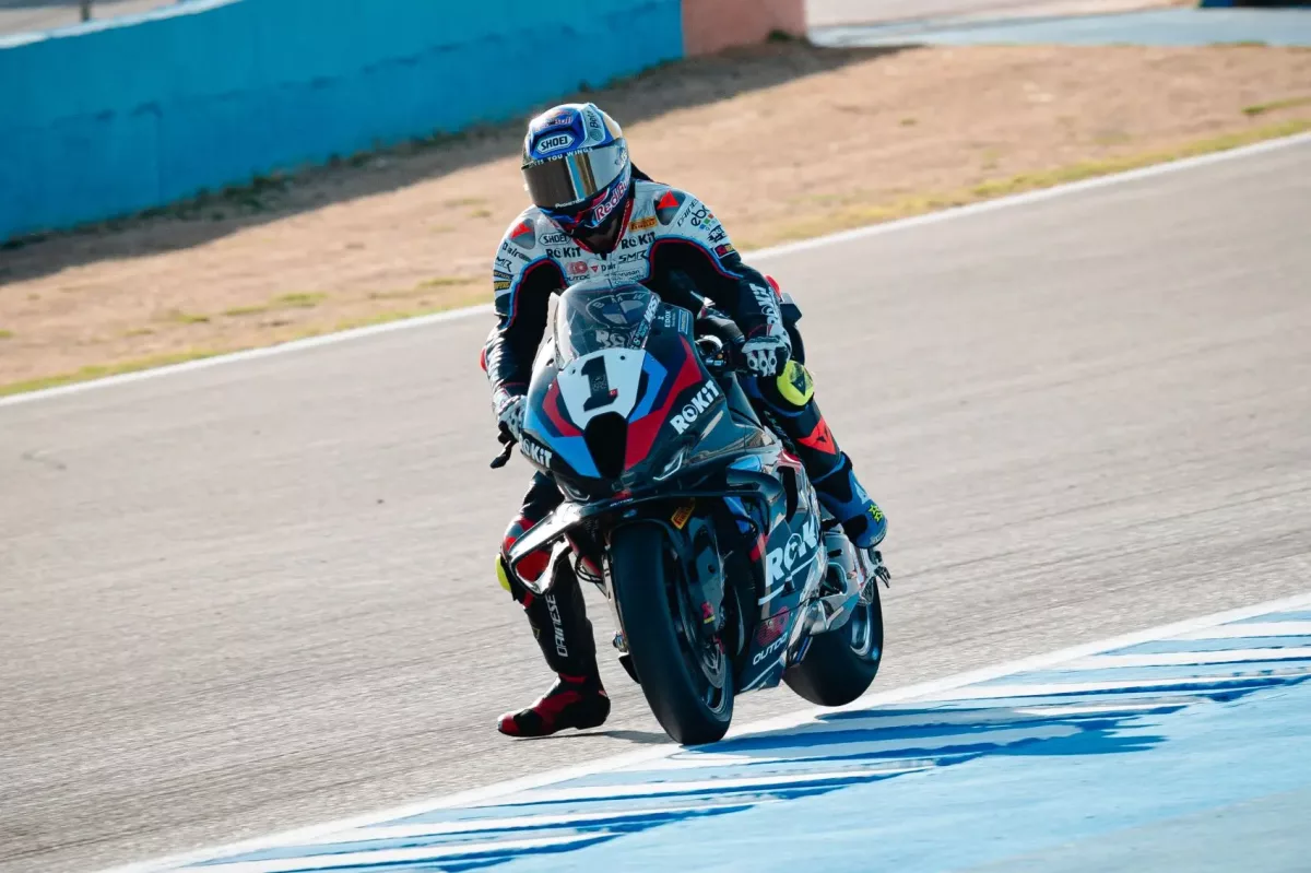 Oliveira és Petrucci BMW-je: Az új barátságos versenyautó a pályán