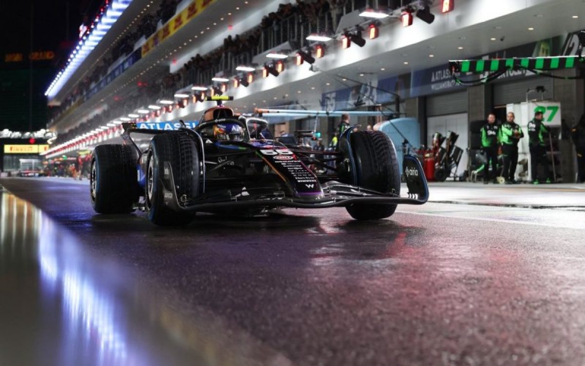 Sainz harmadik rajthelye veszélyben: A Mercedesek kizárás fenyegetése