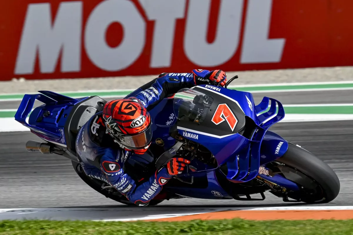 A Yamaha bejelentette: V4-es motorblokkot használ 2026-ban