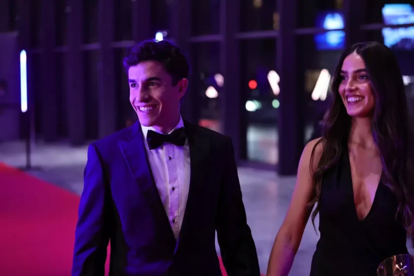 Marc Márquezt és Razgatlıoğlut is ünnepelték – a motorsport világbajnokait díjazták