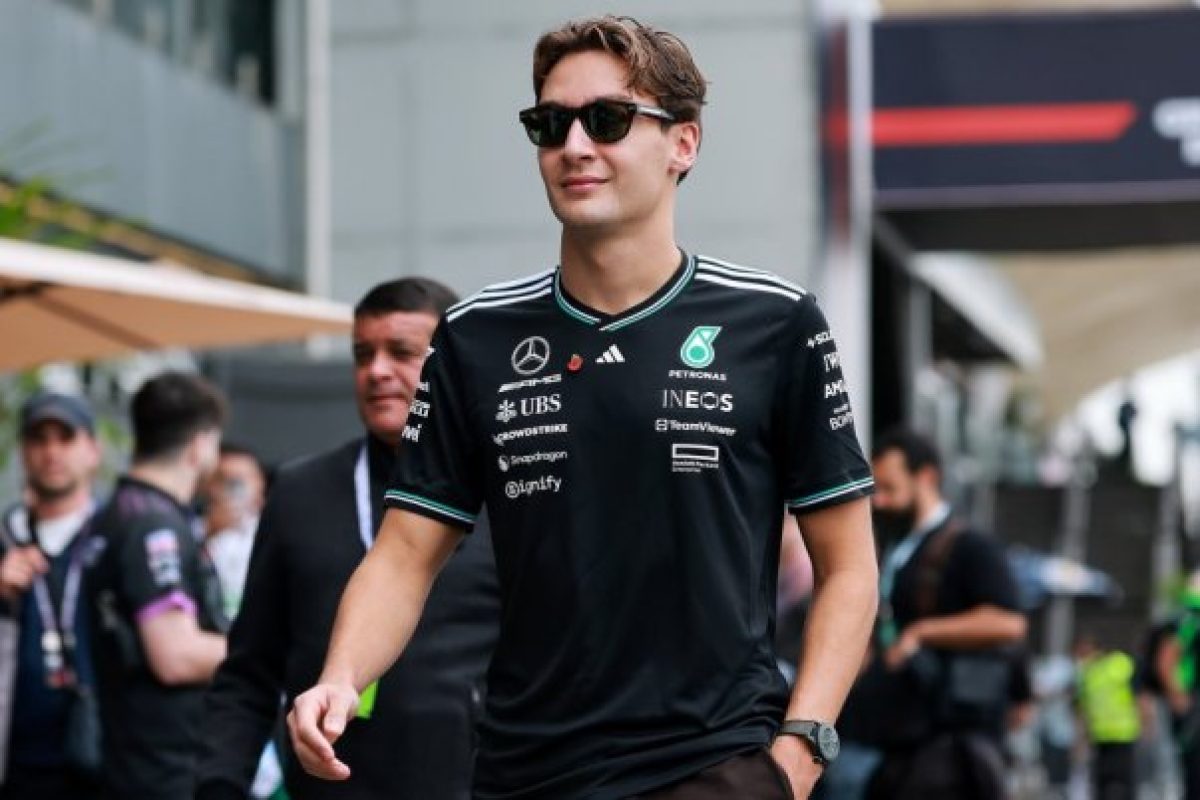 Az angyali Russell és az elfogadhatatlan csapatutasítás