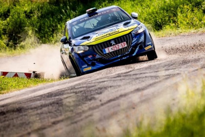 Az Életút Egy Asztalon: Viszló Csaba Bajnoki Címe