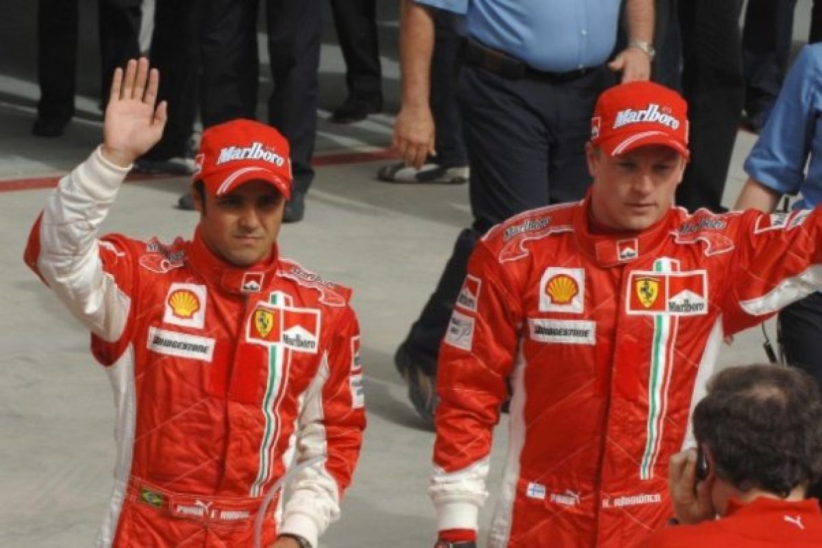 Massa magabiztosan néz szembe Raikkönennel az F1-pályán