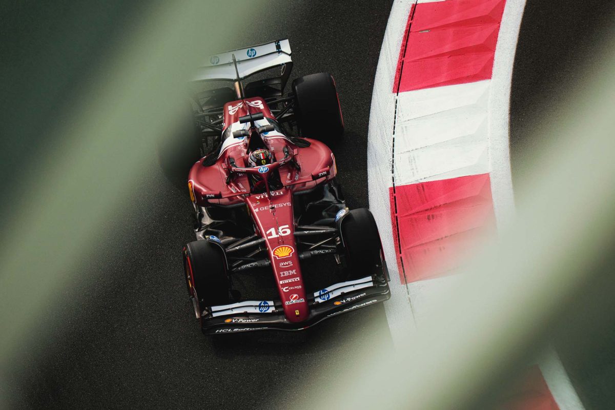 Leclerc vakmerő tervet sző az Abu Dhabi dobogójáért