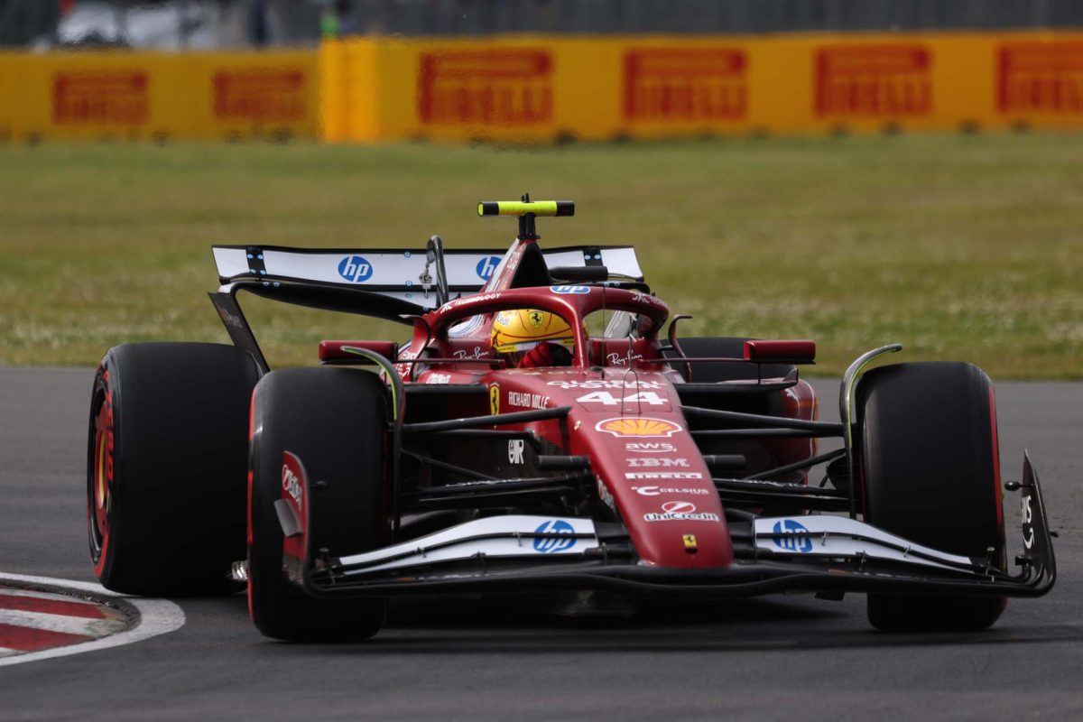 Meghatározó pillanat: Hamilton felkészül a téli szünetre és drasztikus döntést hoz a telefonjával.